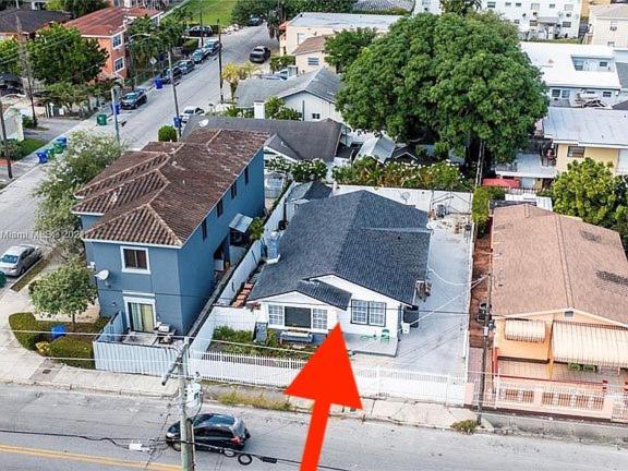 B5 Best Value On Private Bedroom With Private Bathroom In Little Havana, Miami Dış mekan fotoğraf